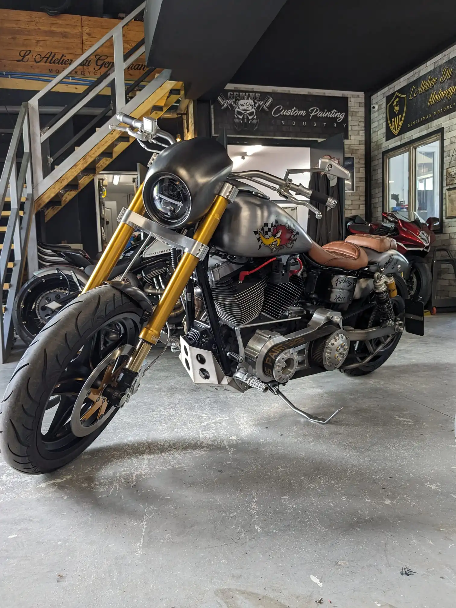 HARLEY DYNA 1584